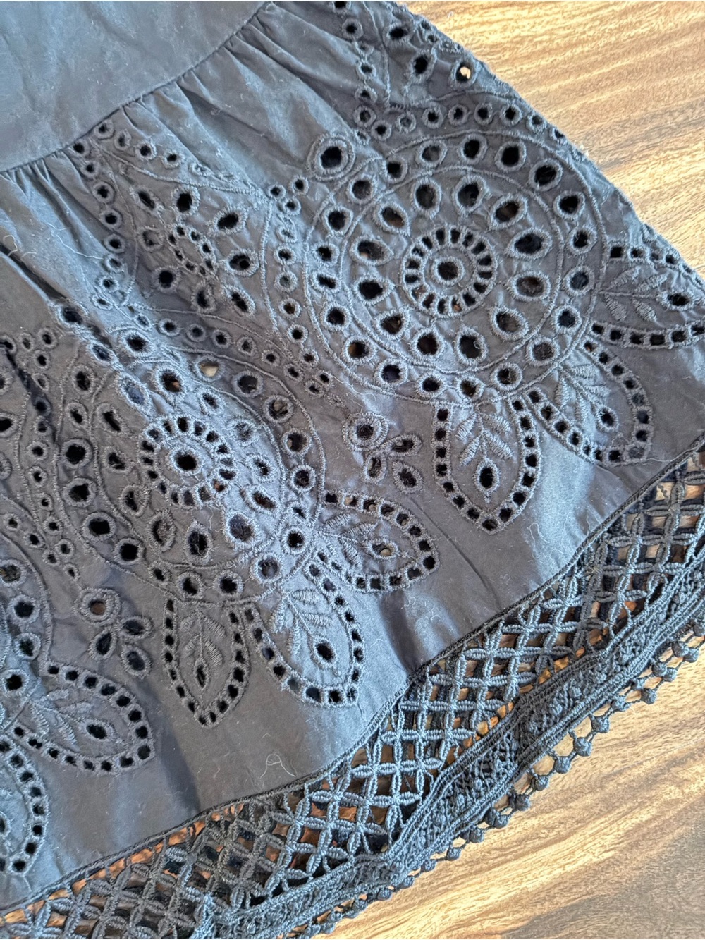 NEW H&M Women’s Black Dropwaist Cotton Eyelet Dress Size Medium M - Picture 5 of 9